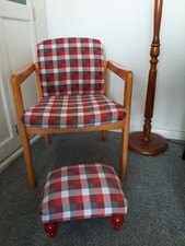 Small Solid Chair With Foot