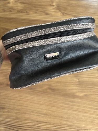Dkny makeup organizer bag - makeup,