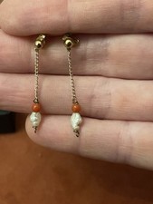 Pretty Delicate 9ct Coral