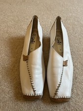 Ladies CAPRICE white And Tan Slip On Shoes Antishokk 6 (39)