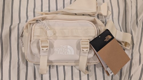 The north face base - face,