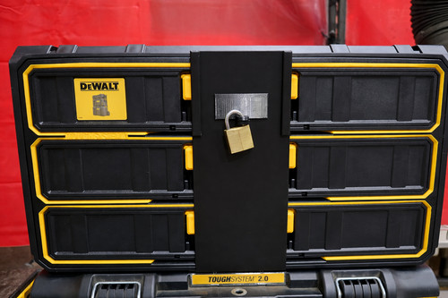 Lock fit dewalt toughsystem - to,