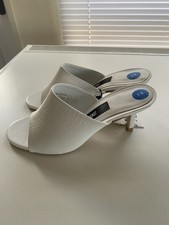 Zara White Leather Kitten Heels  Size UK3 Brand New With Tags