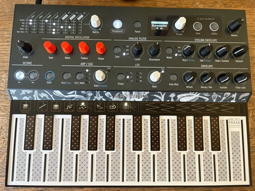 Arturia microfreak synthesiser - arturia,