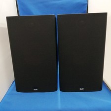 B&W 685 Bookshelf Speakers