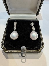 Freshwater pearl and diamond - pearl,