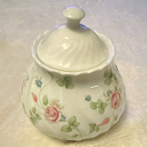 Wedgwood rosehip bone china - bone,