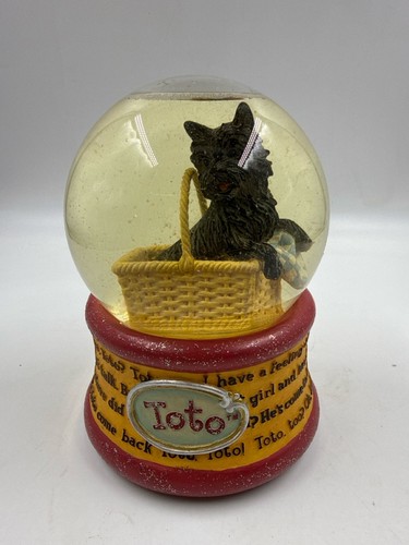 Wizard toto snow globe - oz,