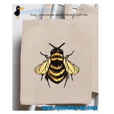 Bumble bee insect - bee",