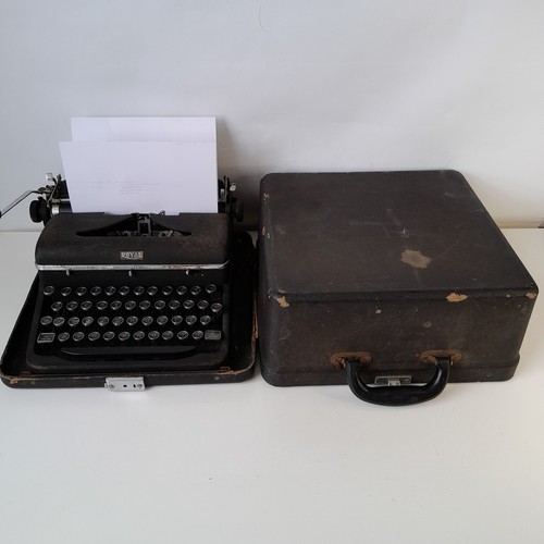 Royal quiet luxe portable - royal,