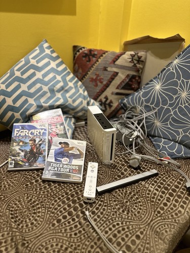 Nintendo wii white console - nintendo,