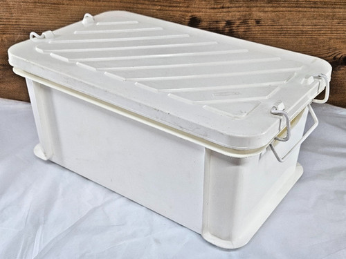 Vintage rubbermaid dupol box - dupol,