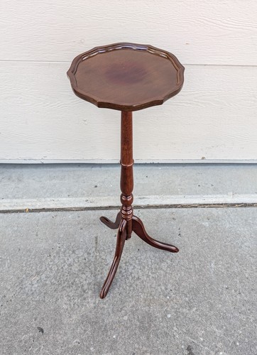 Vintage queen anne - queen, mahogany