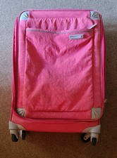 IT luggage medium suitcase