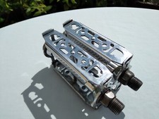 Vintage Bike Pedals.  Lyotard 25 Roadster Pedals. Peugeot Motobecane Gitane
