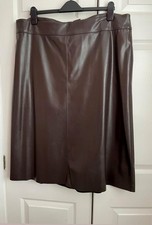 Trendy Marks & Spencer Brown