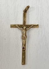 9ct Yellow Gold 375 Crucifix Pendant: Jesus on Cross Religious Jewellery, 1.15gm