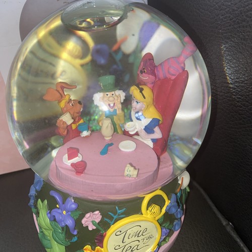 Disney alice wonderland - alice,