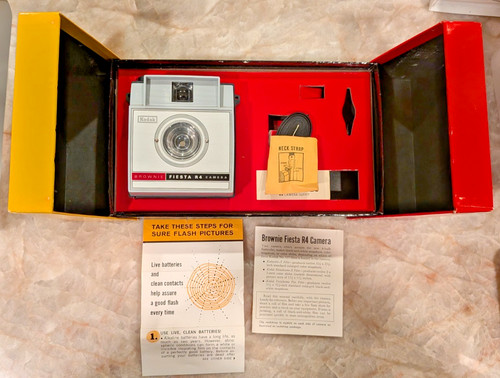 Kodak brownie fiesta - kodak, camera