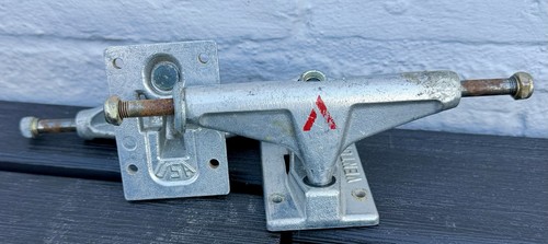 Vintage venture skateboard - venture,