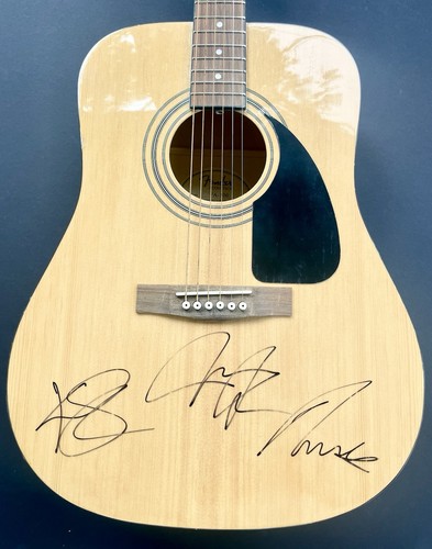 Jonas brothers signed - brothers,