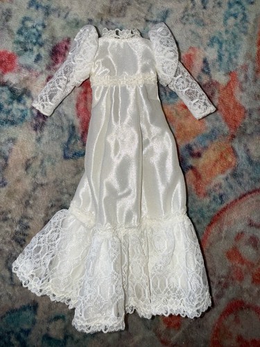Faerie glen 1970s white nylon - faerie,