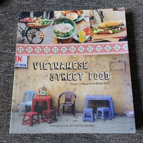 Vietnamese street food - street,