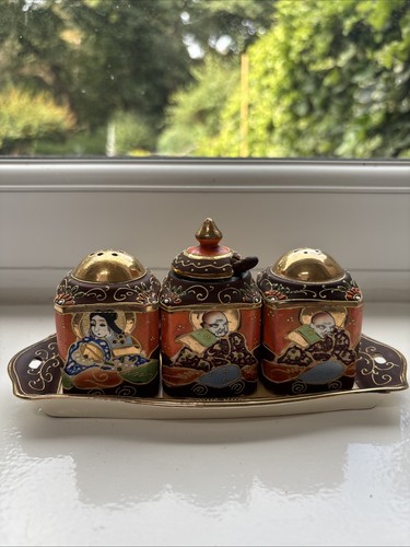 Imari style hand painted - style,