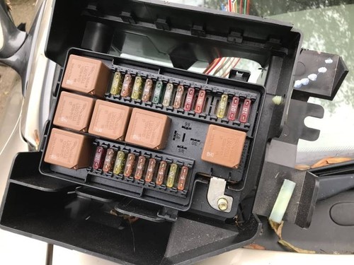 1996 jaguar xk8 x100 - 1996-04, fuse