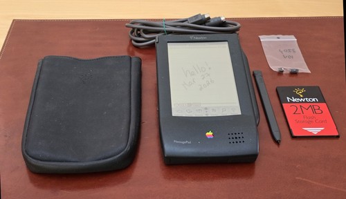 Apple newton messagepad h1000 - messagepad,