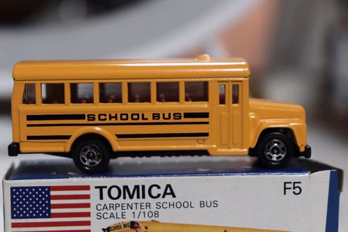 Tomica made japan carpenter - made,
