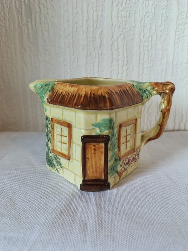Vintage keele pottery - keele,