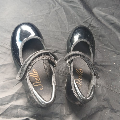 Toddler black tap shoes - black,