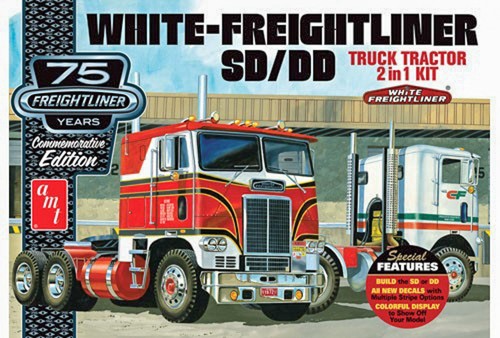 Amt white freightliner - 1/25,