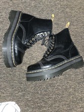 Vegan Dr. Marten Sinclair