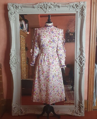 Genuine vintage 1970s - vintage,