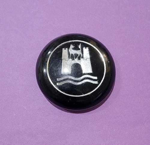 Bin39 used damaged horn - bin39,