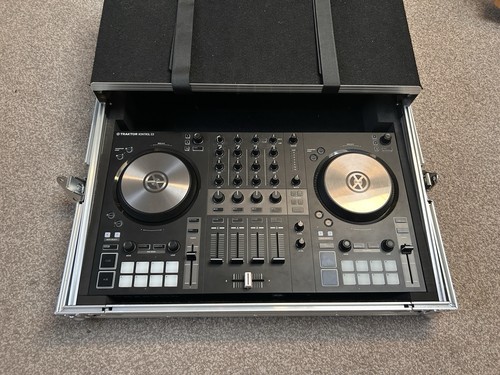 Traktor kontrol dj - traktor,
