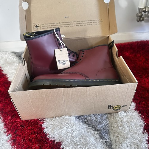 Doc marten holes boots size - holes,