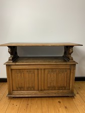Oak Monks Hall Bench, Carved Lions, Heraldic Crest, Storage To Base