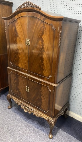 Queen anne style flame - anne, cut