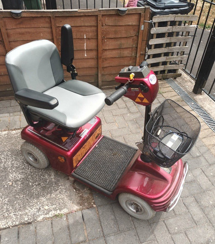 Red electric wheel mobility - red, 4-wheel