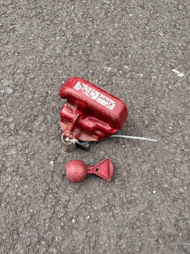 Caravan hitch lock with - caravan,