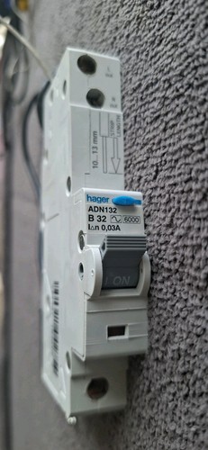 Hager adn132 32a - 32a, type