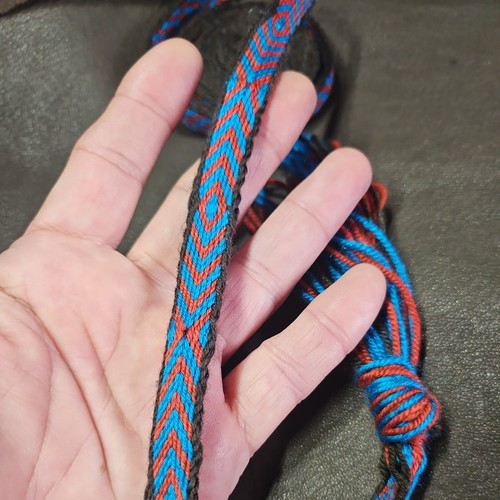 Tablet weaving 100 wool - tablet,
