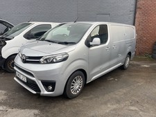 Toyota Proace 2018 2.0 D Breaking Spares Parts Wheel Nut