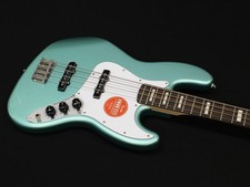 Squier by Fender Affinity