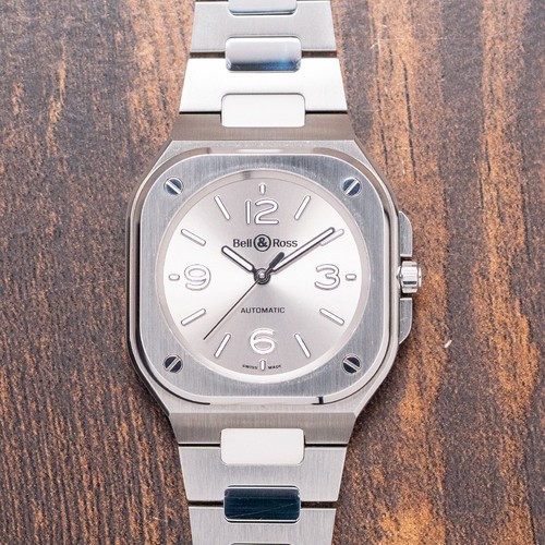 Bell ross 05 - &, dial