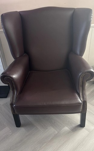 Chesterfield style brown - chesterfield,