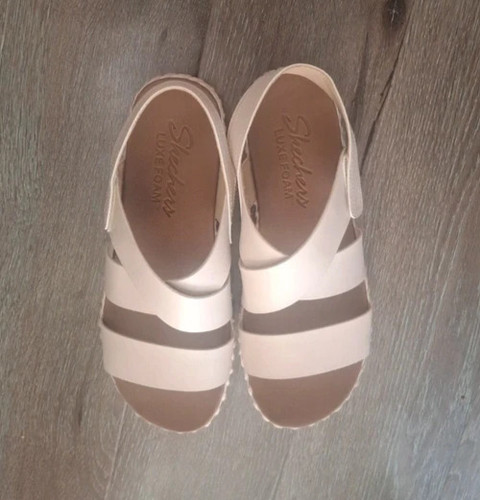 Light pink sandals skechers - light,